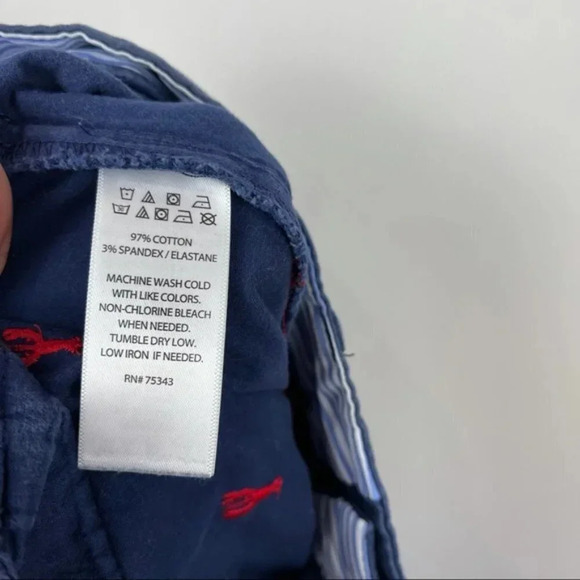 Isaac Mizrahi Navy Blue Embroidered Lobster Print Flat Front Casual Shorts Sz 34 - Picture 3 of 7